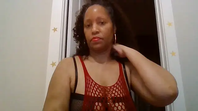 MsDeeLive online show from June 3, 4:46 am
