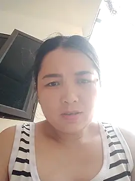 Giee00 online show from June 6, 1:12 am