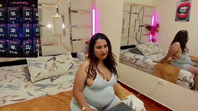 alma alvares online show from July 15, 8:57 pm
