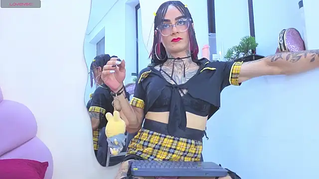 katrina blaze online show from June 4, 10:36 pm