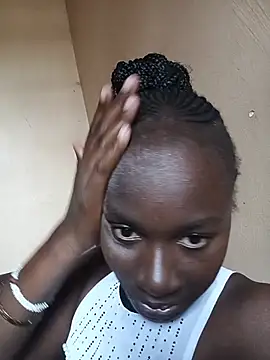 Ebonylouisa online show from July 16, 7:46 am