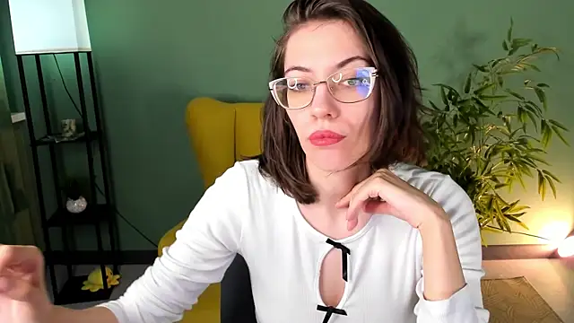 eva sicret online show from June 4, 4:28 am