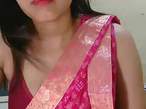 Himanshi Singh online show from July 28, 8:52 pm