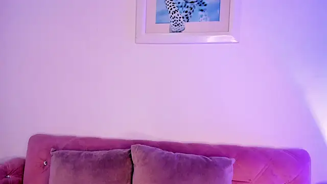 SophieMoneet online show from June 3, 12:50 pm
