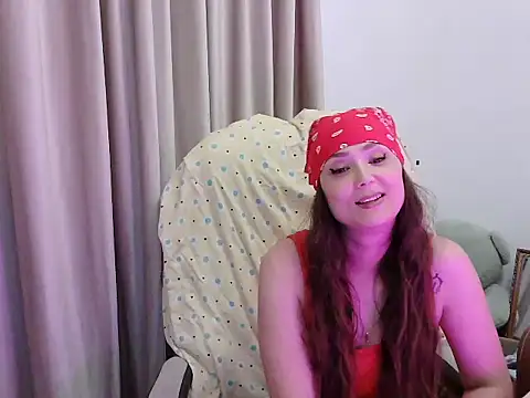 Lola Creolla online show from June 4, 2:43 pm