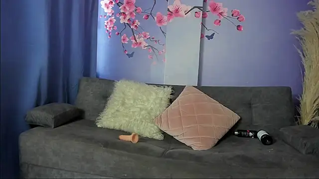 MaddySkyy online show from July 6, 1:16 pm