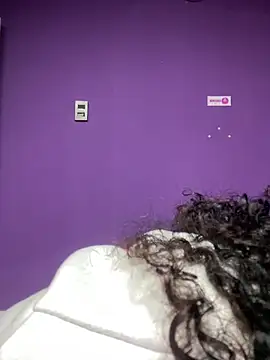 Ariana roxe  online show from June 2, 4:24 am