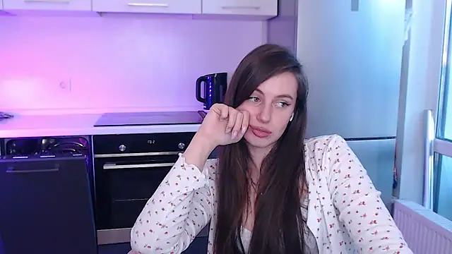 MuseMia online show from June 6, 2:07 am