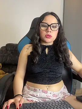 Miiarouse   online show from June 2, 4:35 am