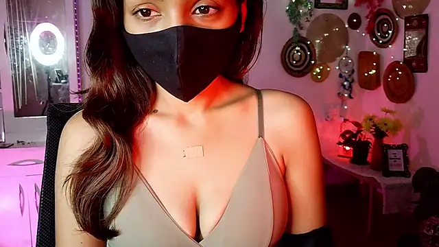 Yalinahotty online show from June 3, 4:45 pm