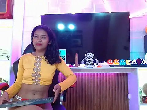  QueenMarilyn online show from June 5, 7:53 pm