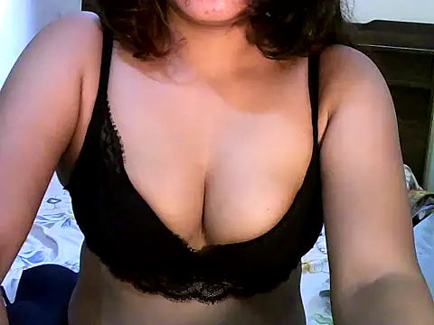 strip nia online show from June 4, 5:34 am