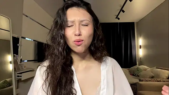 Alicekitty67 online show from June 3, 3:39 pm
