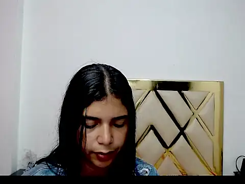 pamelaortiz21 online show from June 10, 12:48 pm