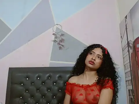 Mallory Bellaire online show from June 3, 2:33 pm
