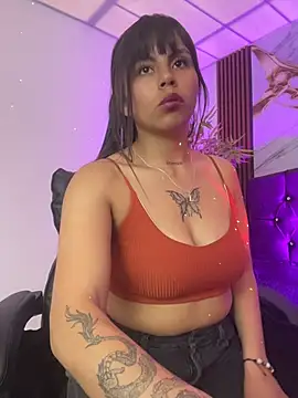 Candy ec online show from June 20, 7:39 pm