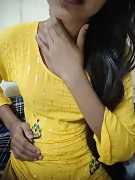 Hotty Ishu online show from June 3, 8:59 am