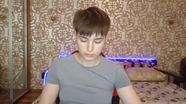EmyHills online show from July 26, 7:43 pm