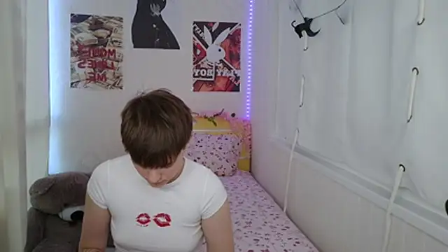 EmyHills online show from July 2, 1:39 pm