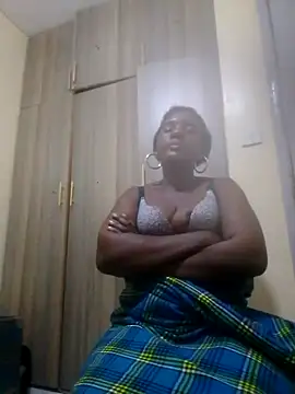 Creamymom4 online show from June 2, 2:18 pm