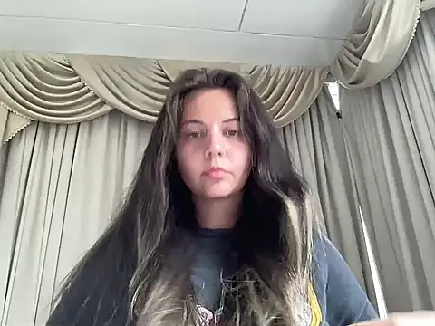 Peaches0777 online show from June 8, 8:52 pm