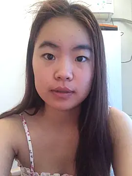 YiYi5520 online show from June 4, 7:24 am