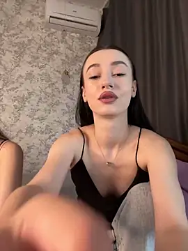vulpessvelox online show from June 3, 10:16 am