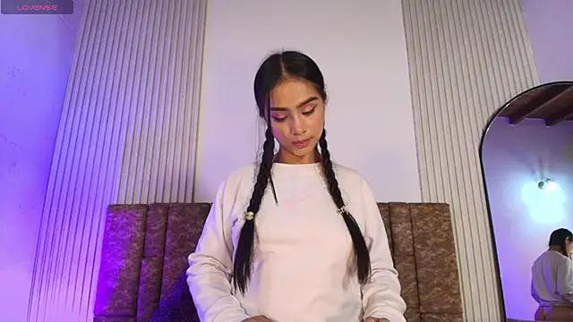 KENNIA SWEETIEE online show from June 3, 1:12 pm