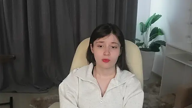 LeliaFujimoto online show from June 3, 2:33 pm
