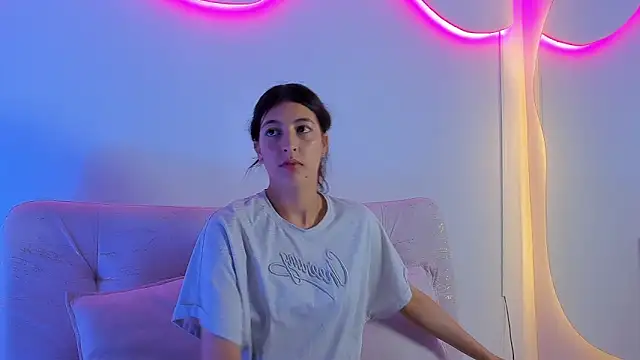 LindseyCarter online show from June 15, 8:20 pm