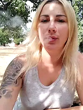 evil kitty online show from July 6, 6:29 am