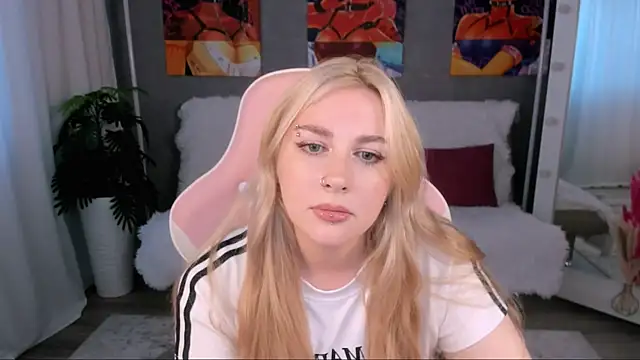 AmaliaWinslet online show from June 24, 2:27 pm