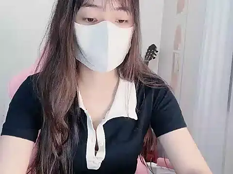 BUNNIIE MIE online show from June 18, 3:19 am