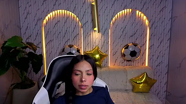 samantha tx  online show from June 25, 3:28 am