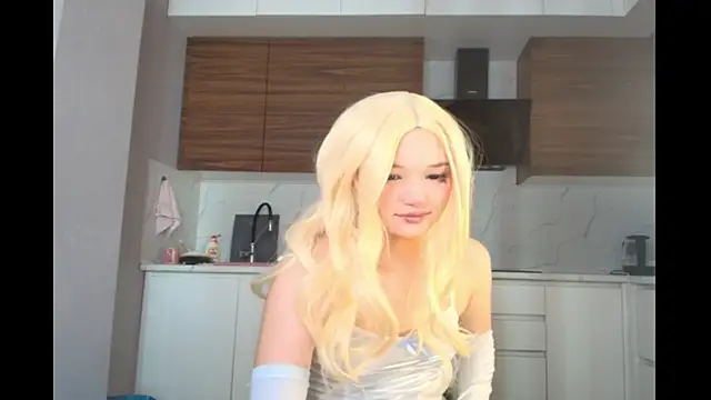 mimi cutee online show from July 11, 3:50 am