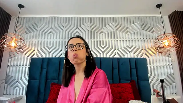MiaAndAaron- online show from July 28, 7:39 pm