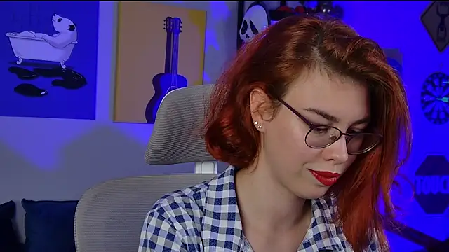 SeraphineDuskryn online show from July 18, 5:37 pm