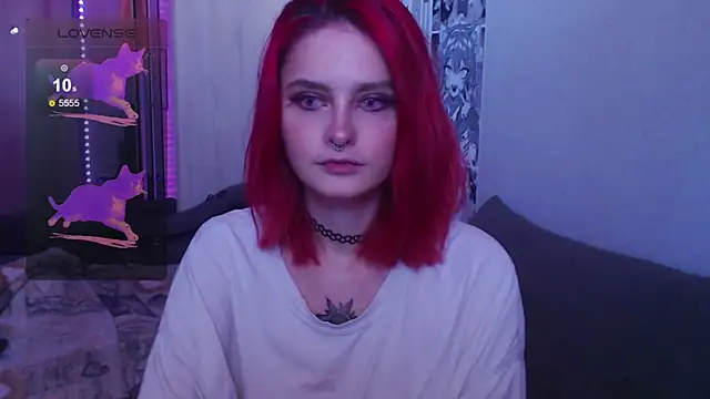 ScarlettAw online show from June 13, 4:21 am