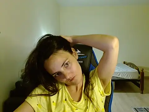 OliviaTheS online show from June 15, 8:09 pm