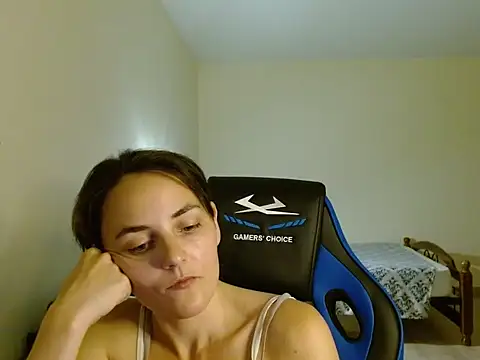 OliviaTheS online show from June 26, 8:10 pm