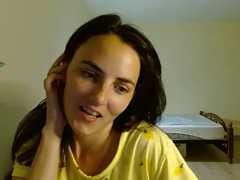 OliviaTheS online show from June 16, 8:10 pm