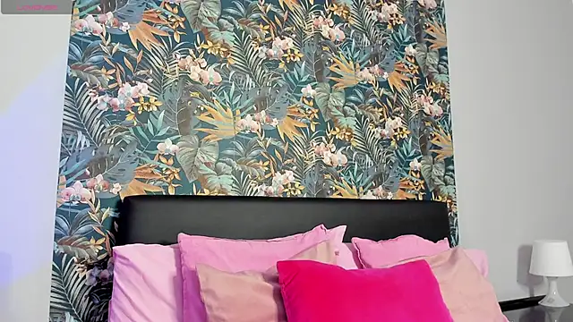 LaraAmosX online show from June 30, 8:52 pm