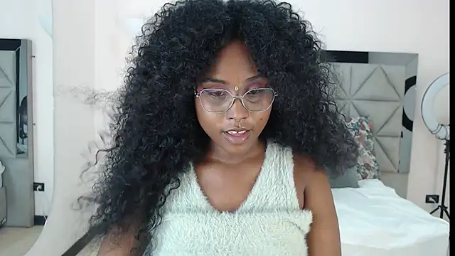 lily mendoza online show from July 7, 7:38 pm