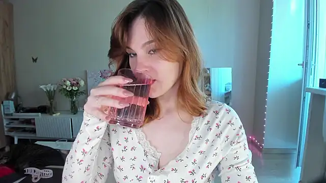 amelia braun online show from August 10, 6:06 am