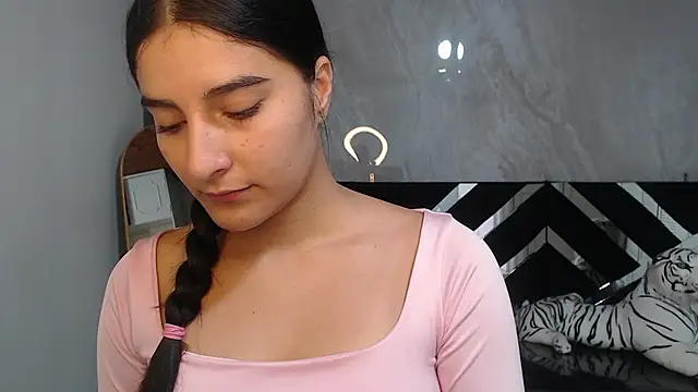 nyx kitty a online show from July 18, 1:46 pm