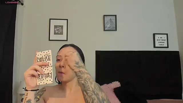 Sara B online show from July 20, 6:08 pm