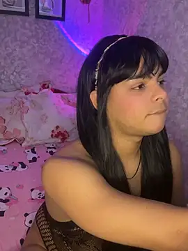 emily rosue  online show from August 8, 3:47 am