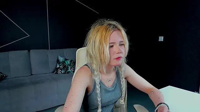 kikipeach online show from June 29, 12:16 pm
