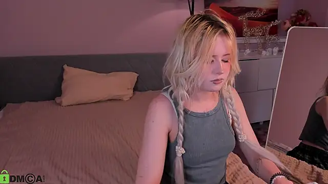 kikipeach online show from July 19, 12:40 pm