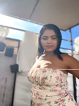HoneyBunXXX online show from June 20, 1:25 pm